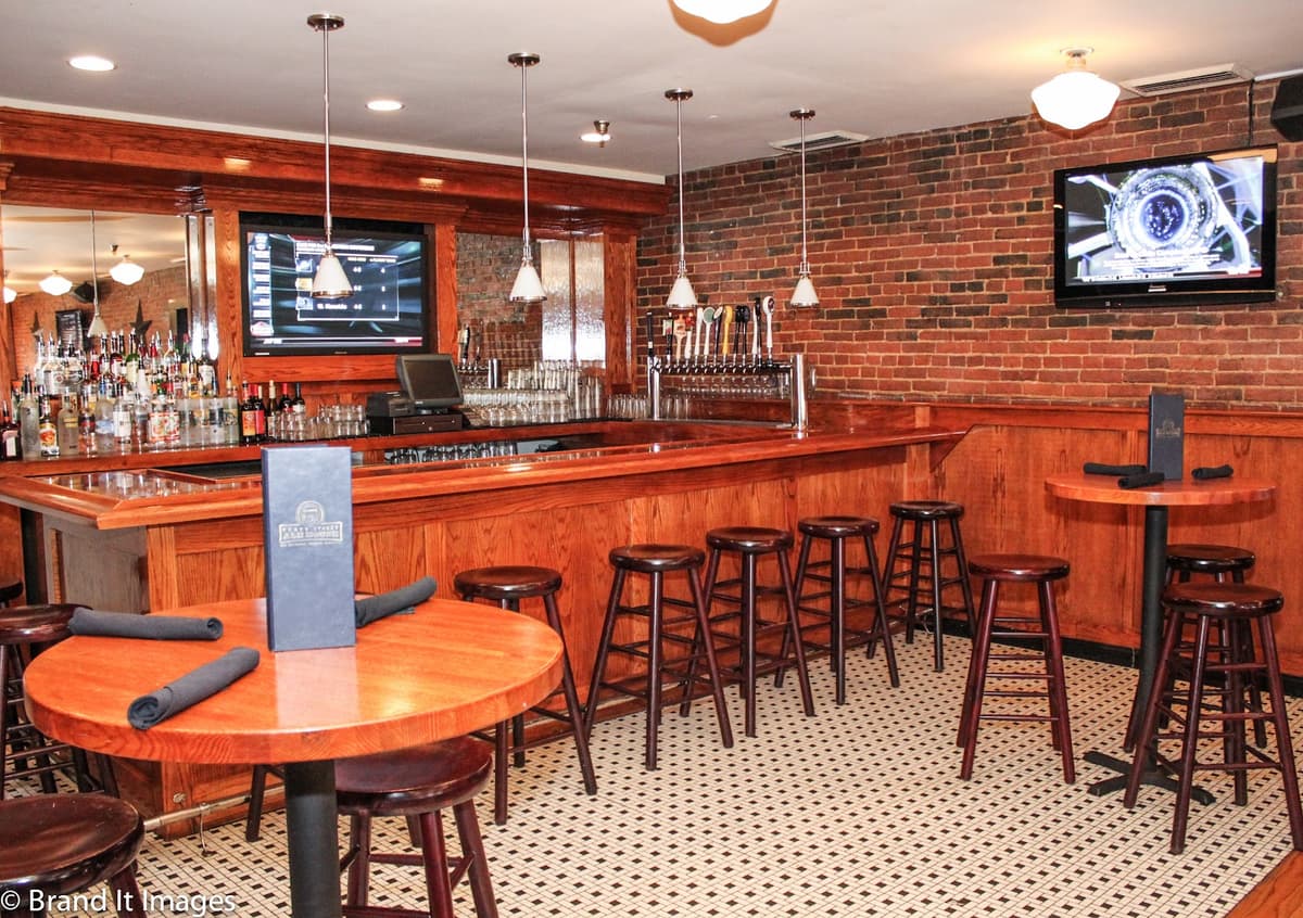 Sports bars in Baltimore, MD