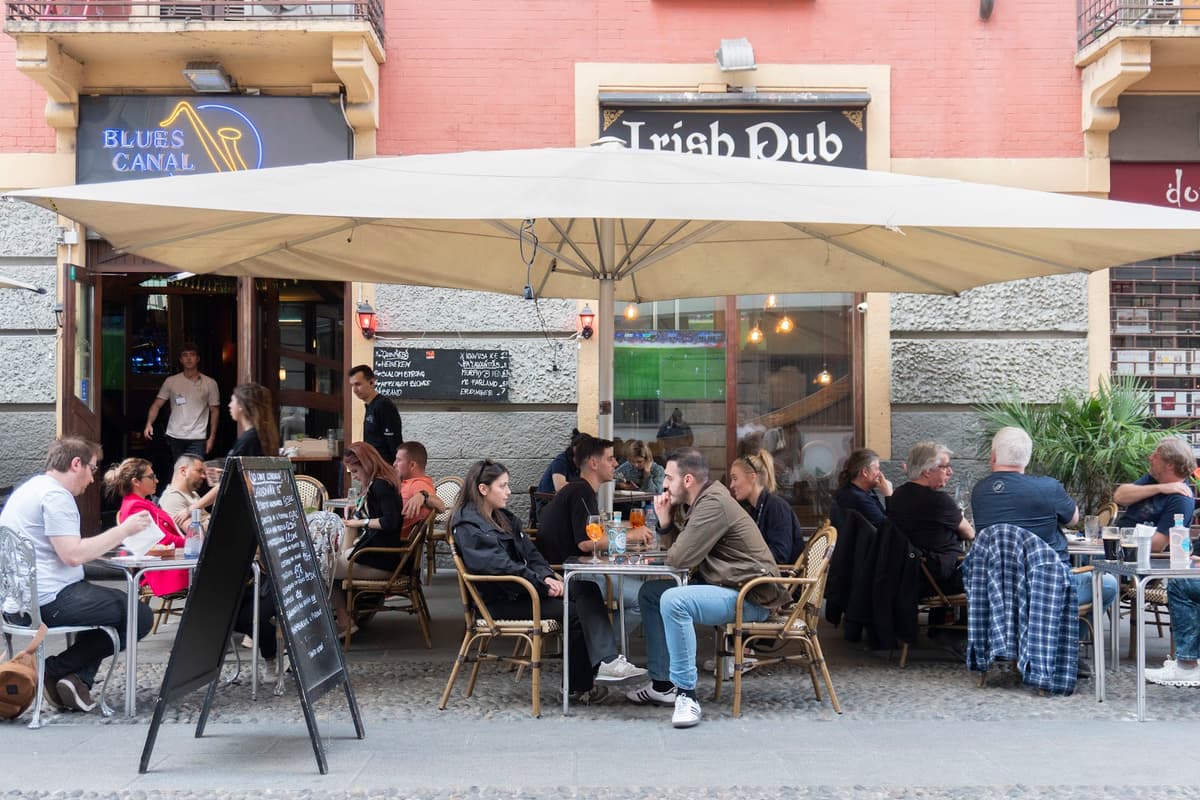 Sports bars in Milan