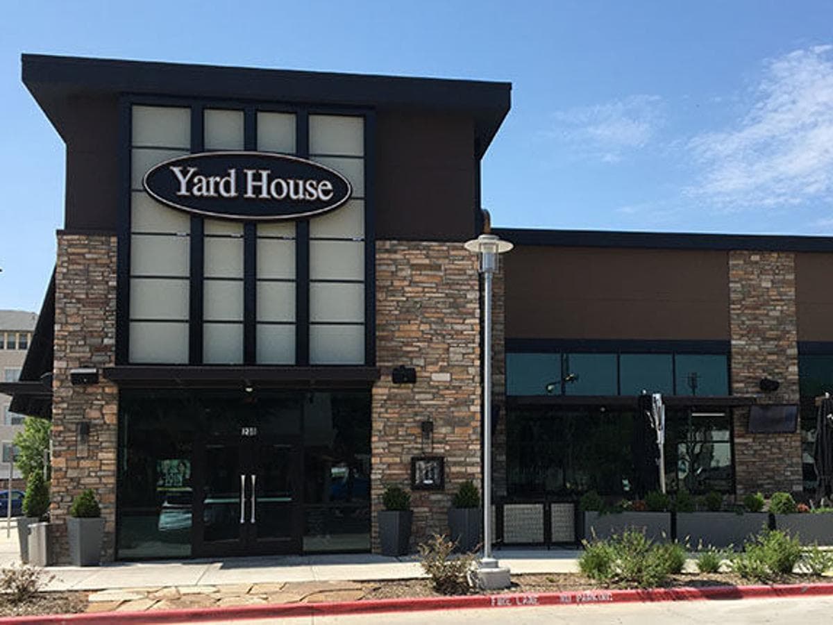Sports bars in Sacramento, CA